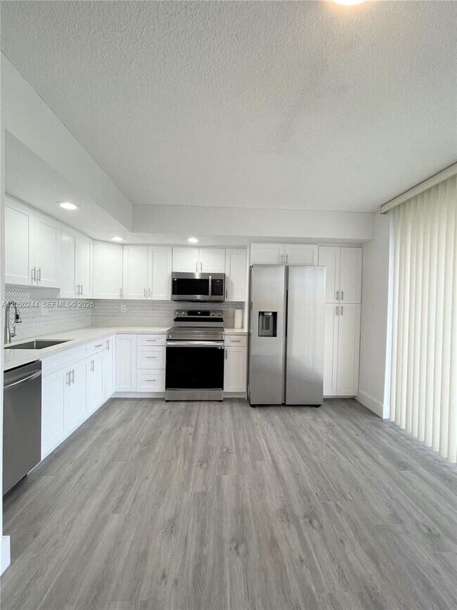 Building Photo - 8520 SW 133rd Avenue Rd