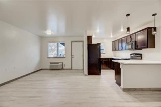 Building Photo - 3105 Cooney Dr