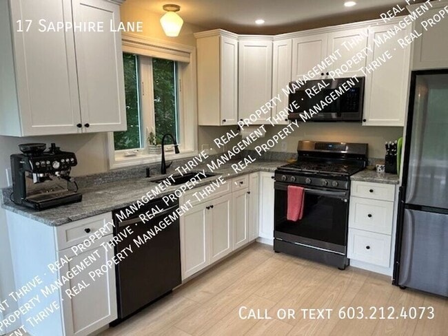 Building Photo - 17 Sapphire Ln