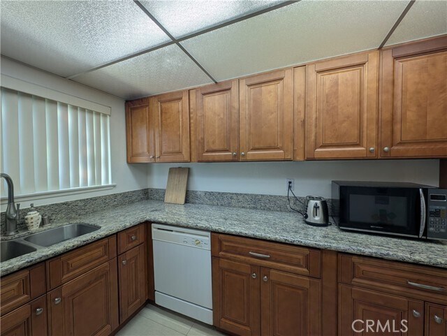 Building Photo - 15020 Varsity St