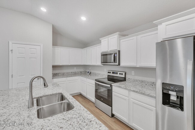 Building Photo - 8138 Lumber Wy