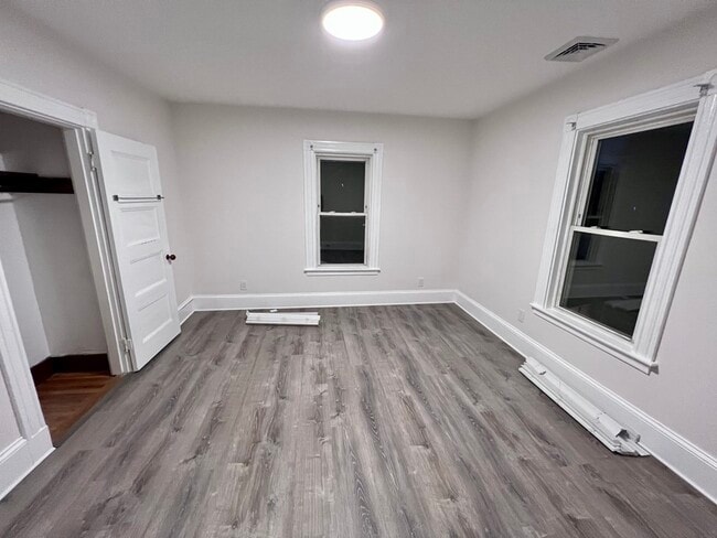 Building Photo - 88 Elmwood Ave