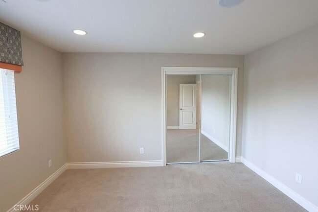 Building Photo - 3294 Ledgewood Cir