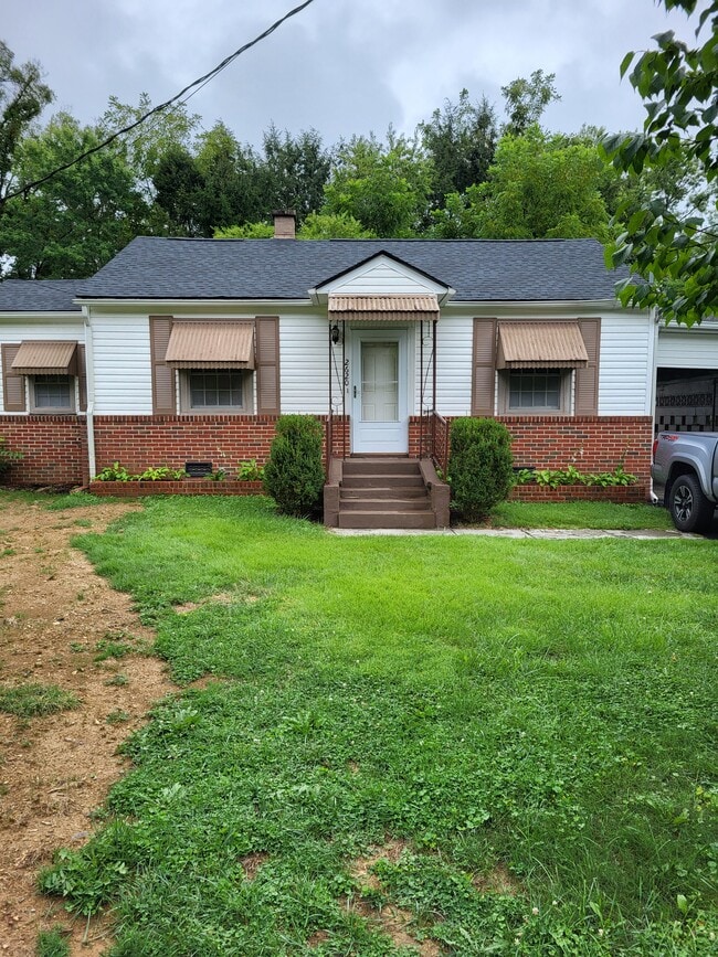 Primary Photo - 2620 Shelby St
