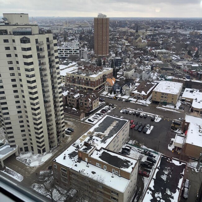 Building Photo - 1660 N Prospect Ave