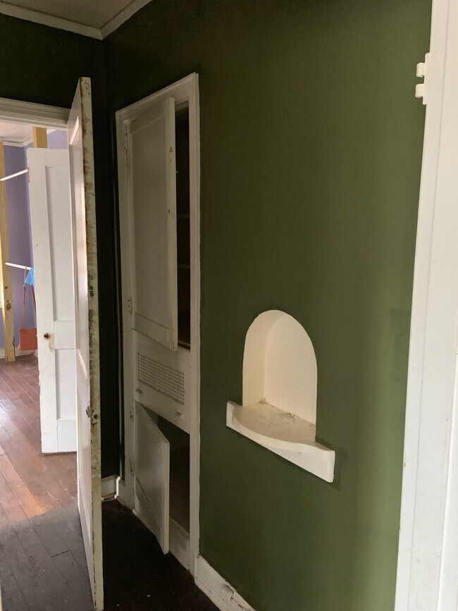 Building Photo - 1148 S Barksdale St