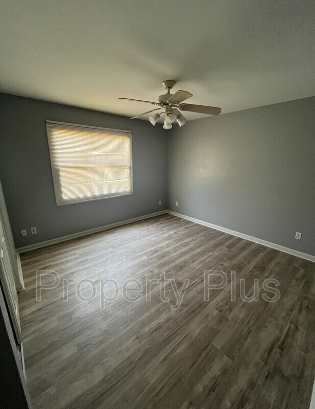 Building Photo - 4701 N 26th Ln