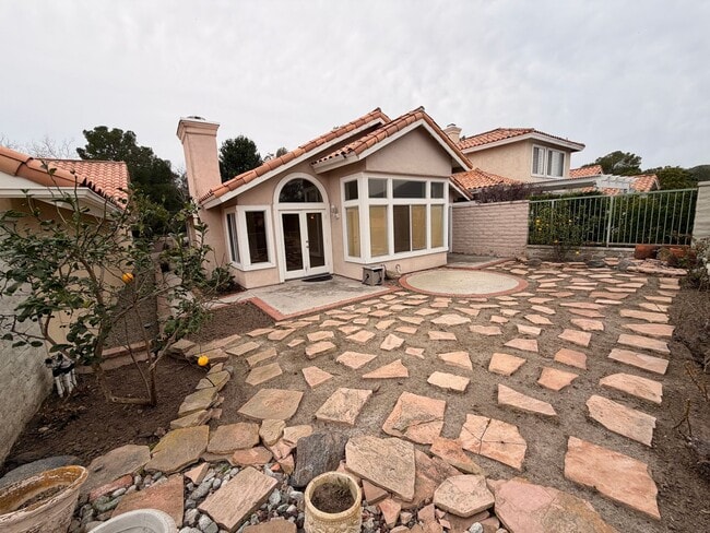 Building Photo - Spacious 2 Bed, 2 Bath House in Prestigious Coto de Caza For Rent!