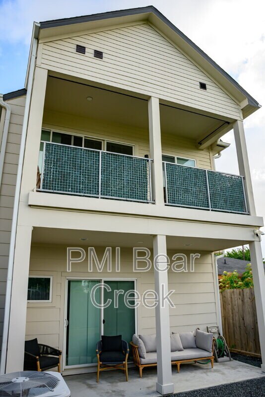 Building Photo - 4618 Nichols St