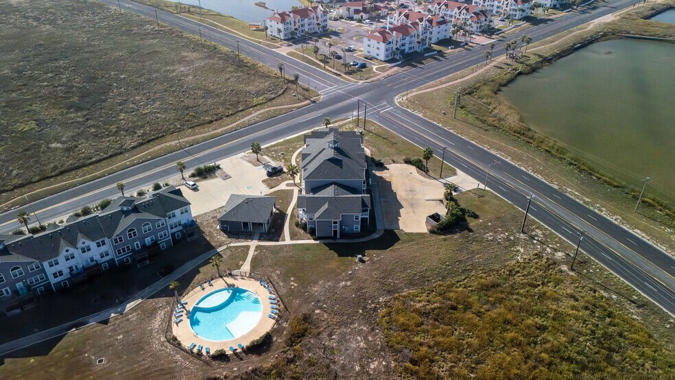 Building Photo - 14802 Whitecap Blvd