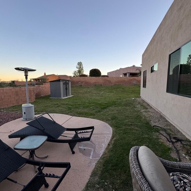 Building Photo - 1111 Vista De Los Alamos