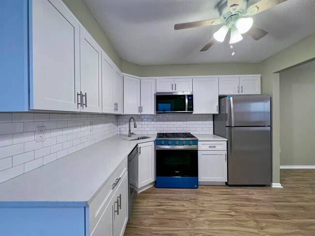 Building Photo - 340 Broadway