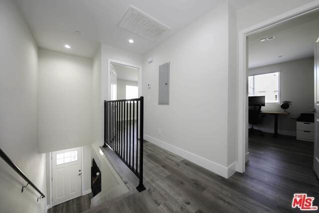 Building Photo - 2418 Folsom St