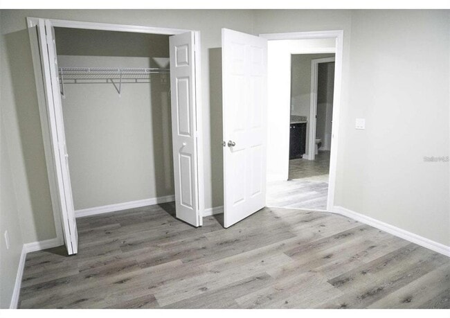 Building Photo - 4840 Poolside Dr