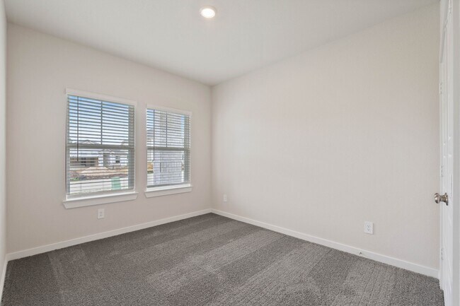 Building Photo - 17901 Stone Ter Ct