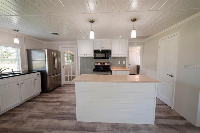 Building Photo - 495 S McCall Rd