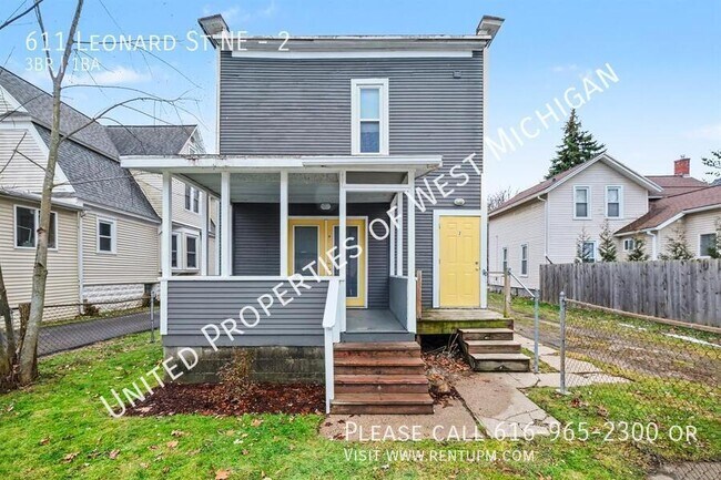 Building Photo - 611 Leonard St NE