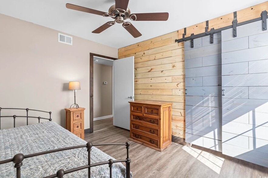 Bedroom 2 - 2257 Huntingdon Dr