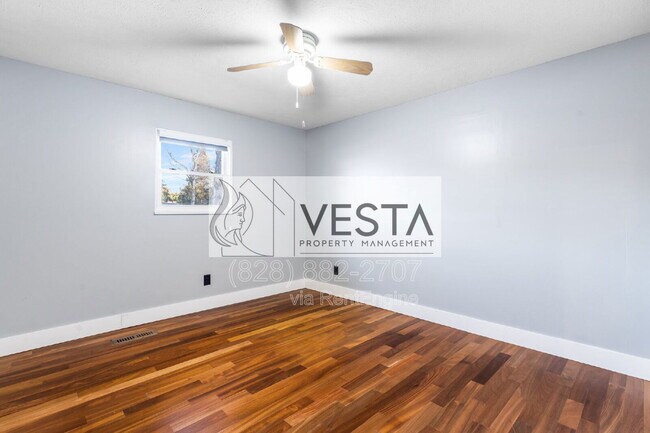 Building Photo - 23 Norman Rd