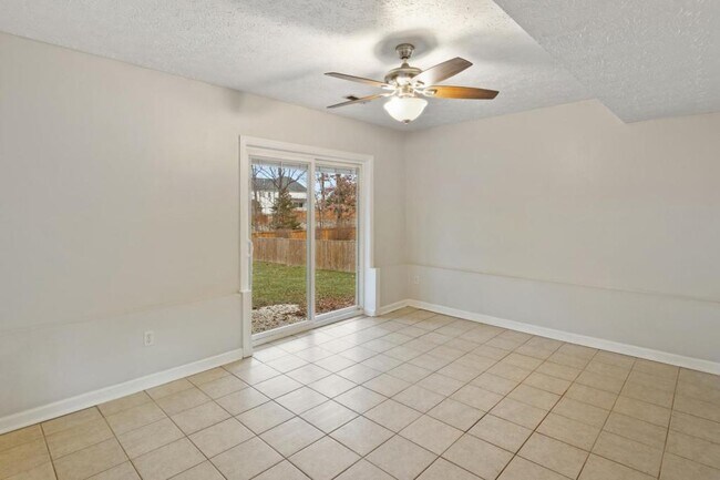 Building Photo - 359 Montgomery Cir