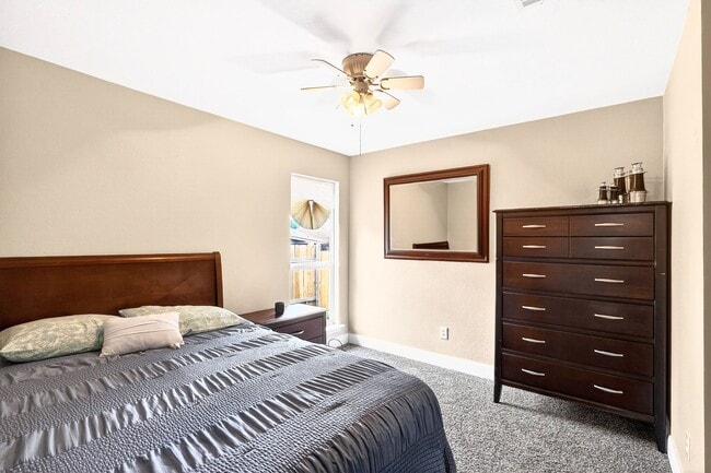 Building Photo - 2230 Howell Ave