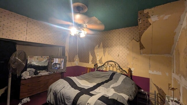 Building Photo - 710 Main St