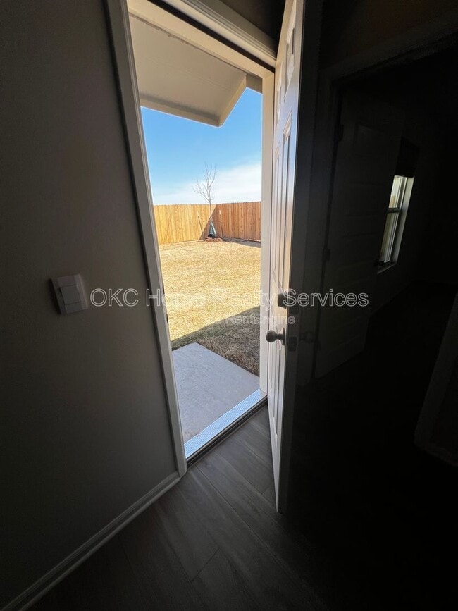 Building Photo - 14224 Trickling Wy