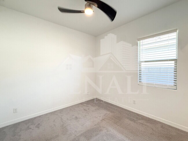 Building Photo - 5214 W Thresher Way