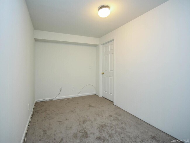 Building Photo - 49 Ashwood Rd