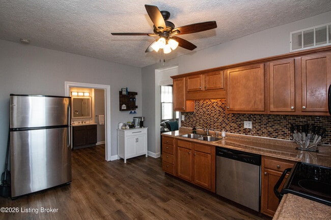 Building Photo - 1825 Frankfort Ave