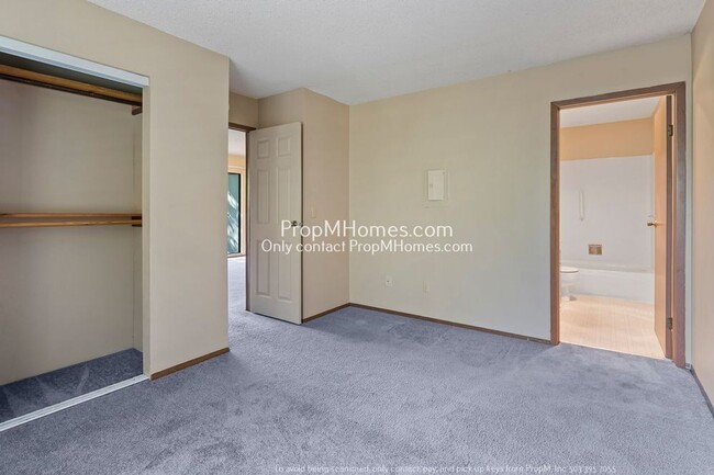 Building Photo - Chic One Bedroom Sylvan Heights Condo - A ...