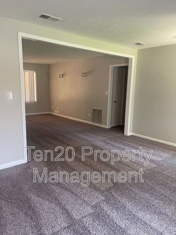 Building Photo - 3249 Jottings Dr