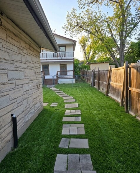 Building Photo - 351 Altgelt Ave