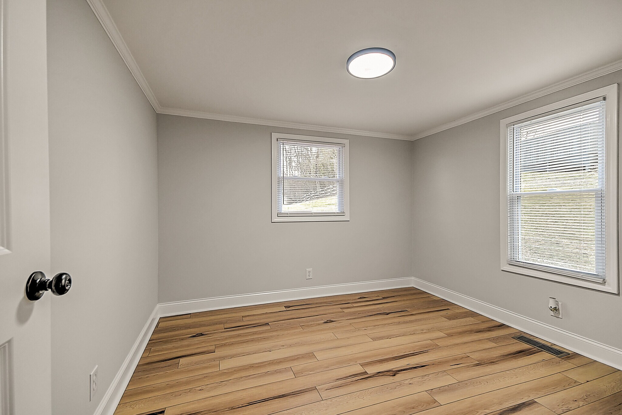 Building Photo - 1104 Old Boones Creek Rd