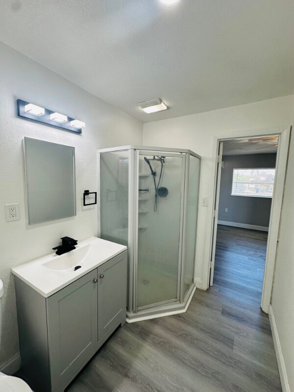 Building Photo - 1122 Neptune Dr