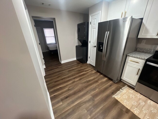 Building Photo - Beautiful 1 Bed, 1 Bath Located in Historic Germantown w/ Flexible Lease Terms!