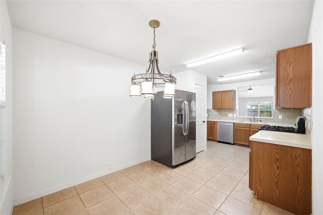 Building Photo - 727 Cypresswood Ridge