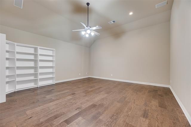Building Photo - 15127 Springwood Dr