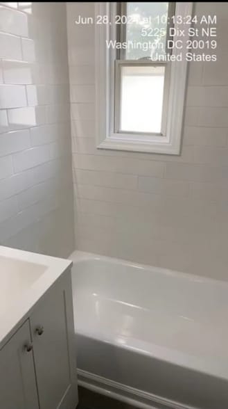 Building Photo - 5225 Dix St NE