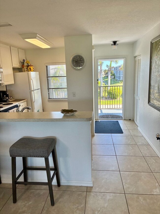 Building Photo - Call for off season availability & rates.