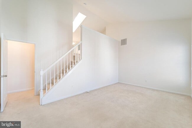 Building Photo - 4656 Kirkland Pl