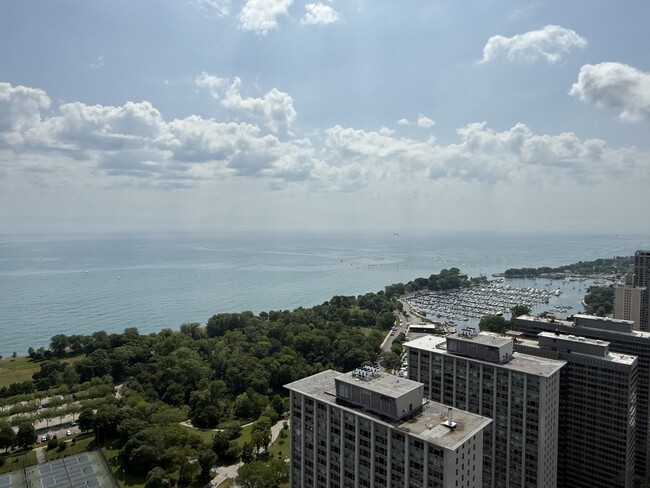 Building Photo - 3660 N Lake Shore Dr