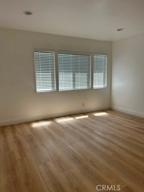 Building Photo - 1728 Westcliff Dr