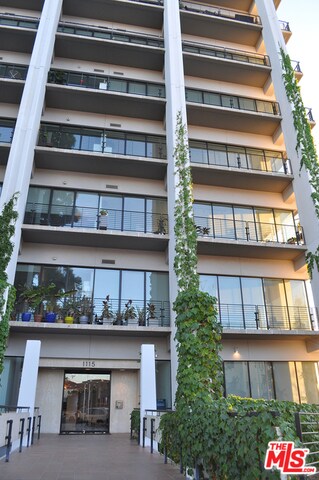 Building Photo - 1115 Sunset Blvd