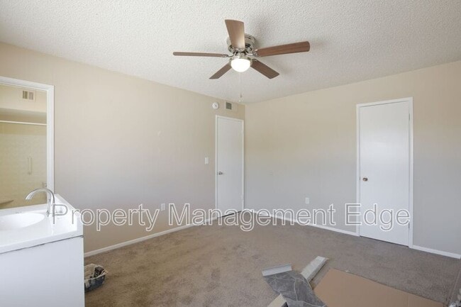 Building Photo - 29092 Desert Hills Rd