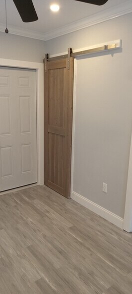 Building Photo - 404 Armada Rd S