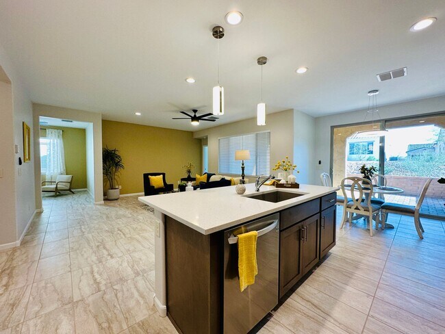 Building Photo - 1436 E Basalt Dr