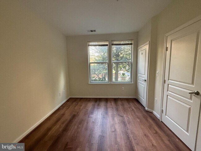 Building Photo - 12000 Market St