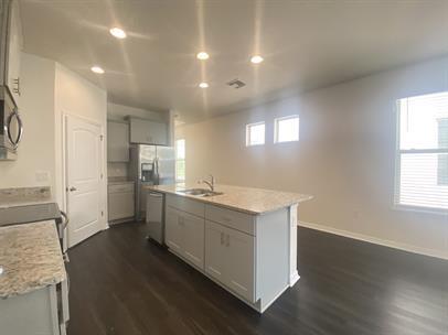 Building Photo - 9451 Komika Ln