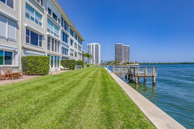 Building Photo - 52 Yacht Club Dr